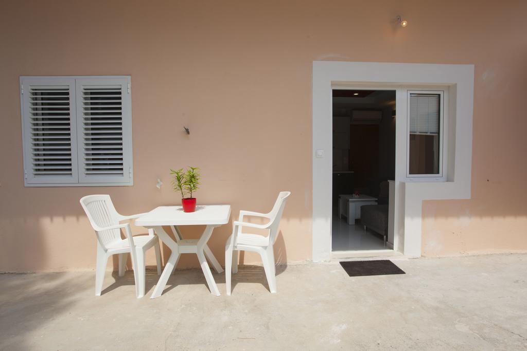 Lara Apartments Makarska Zimmer foto